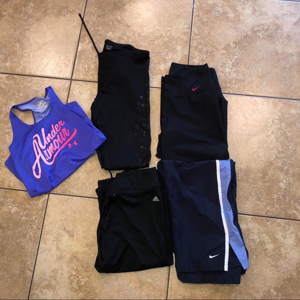 WOMEN size MEDIUM sports wear like new